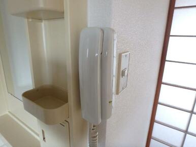 インターホン
