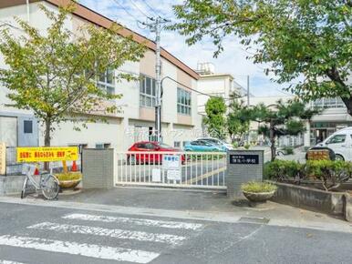 越谷市立蒲生小学校：約1200ｍ