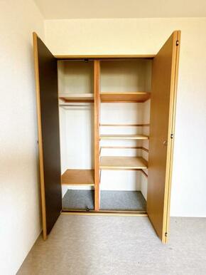 洋室１クローゼット