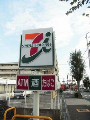 セブンイレブン 名古屋本山町4丁目店