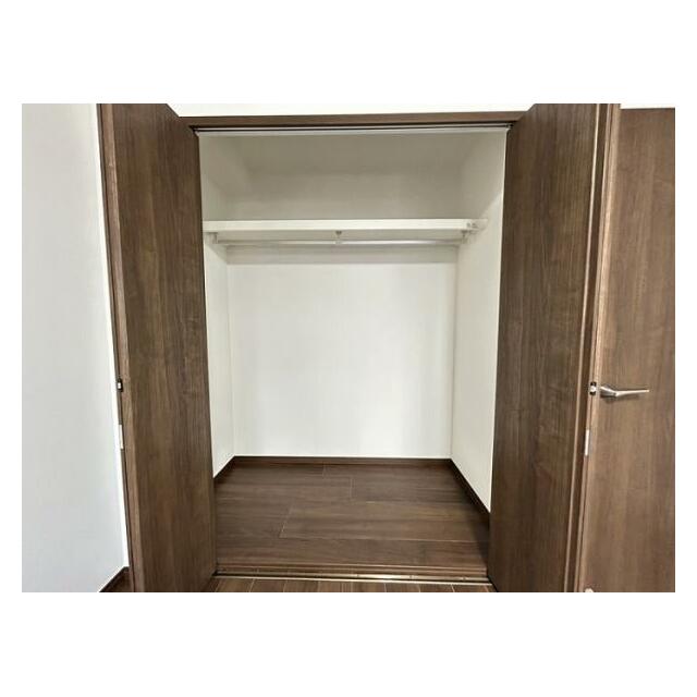 約7帖の洋室　収納部分