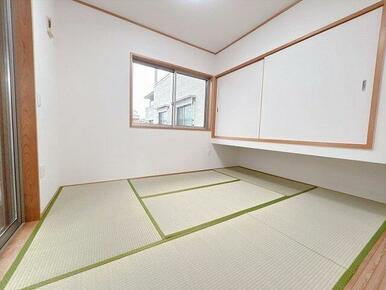 「和室」約６帖のお部屋です。