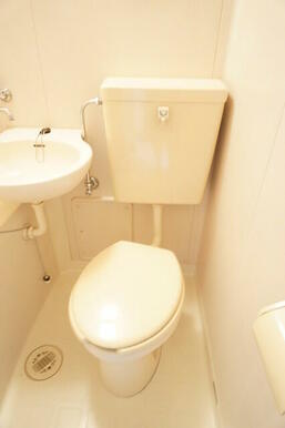 清潔感ある洋式トイレです☆お掃除も楽々です！！