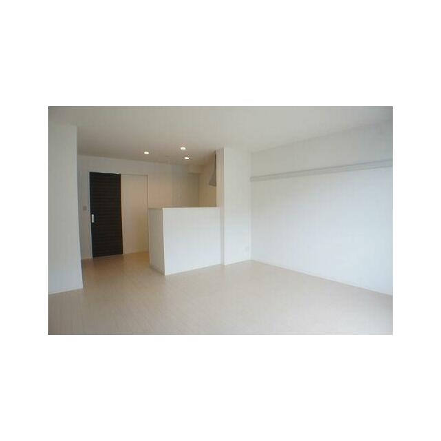 【ＬＤＫ】ご家族のコミュニケーション空間のリビング＆ダイニングは、開放的なオープンカウンターキッチ…