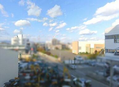 北東側バルコニー眺望