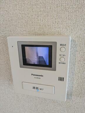 安心のテレビモニタ付きドアホン