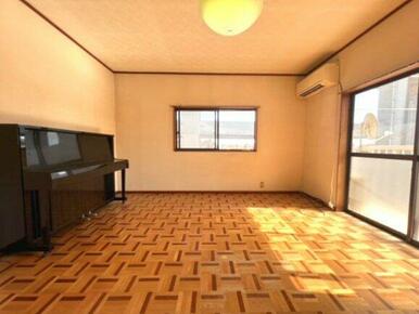 2F洋室　きれいな洋室です