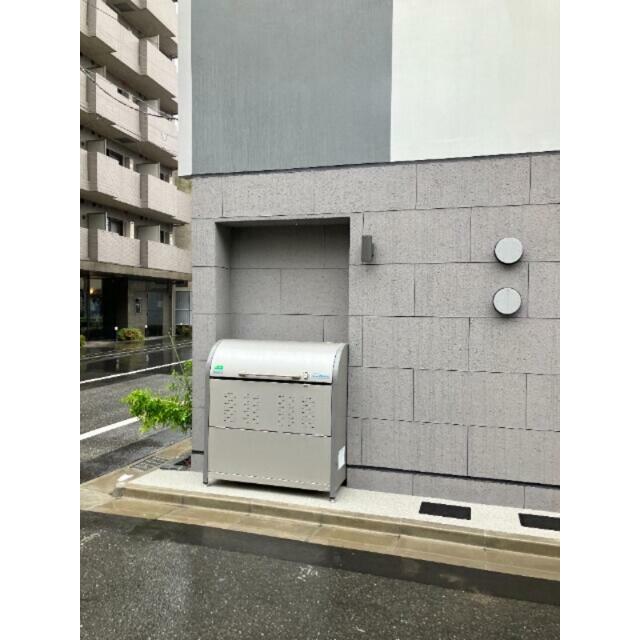 ダストボックス