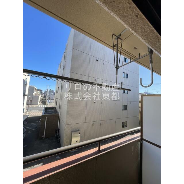 バルコニーからの景色です！圧迫感がないので暮らしやすい♪