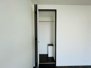 洋室2クローゼット