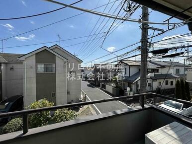 バルコニーからの景色です！圧迫感がないので暮らしやすい♪