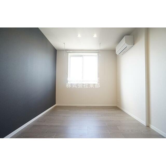 おしゃれなアクセントクロス仕様☆キレイな室内を演出！！