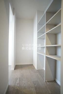 棚付なので収納道具なしでも◎