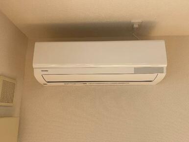 リビングエアコン