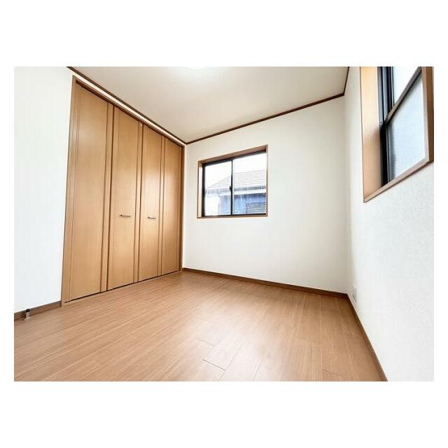 洋室4.3帖　別角度