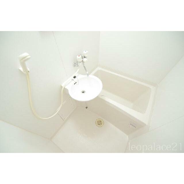 備品や設備仕様は号室等により異なります現地をご確認下さい。