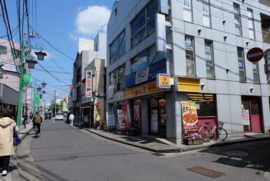 菊名東口商店街（徒歩４分）★飲食店や銀行など多数あります★