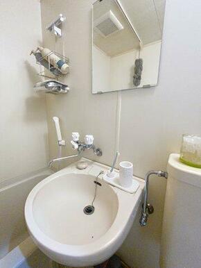 ※同建物ほかのお部屋の写真です。