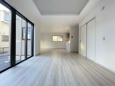 リビングは家族みんなが集まり何気ない出来事も気軽に話せる明るい空間＾＾