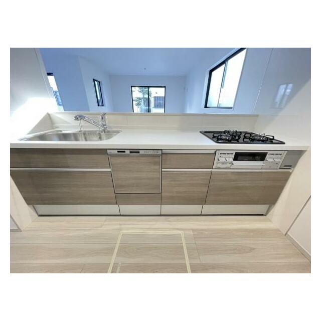 家族の顔が見えるカウンターキッチン！配膳や片付けも楽にできますね＾＾