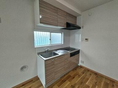 収納スペースもしっかりあるキッチンです