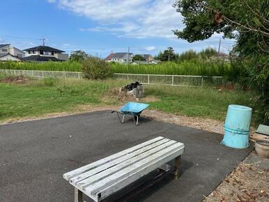 ■キレイに整地された敷地内