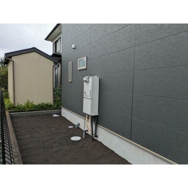 建物裏に庭スペースあります。