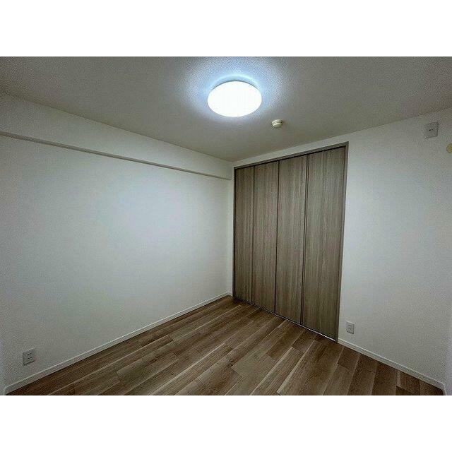 「北側洋室」約４．５帖のお部屋です。
