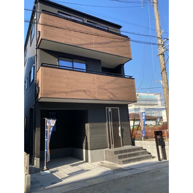 日を重ねるごとにこの佇まいに愛着が湧いてきそう（1号棟）