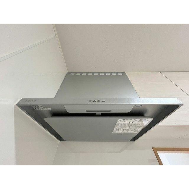 「キッチン」レンジフードも新品交換しております。