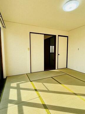 「2階和室」2階和室8帖も日当たり良好です。