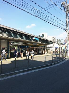 小田急線「読売ランド前」駅南口