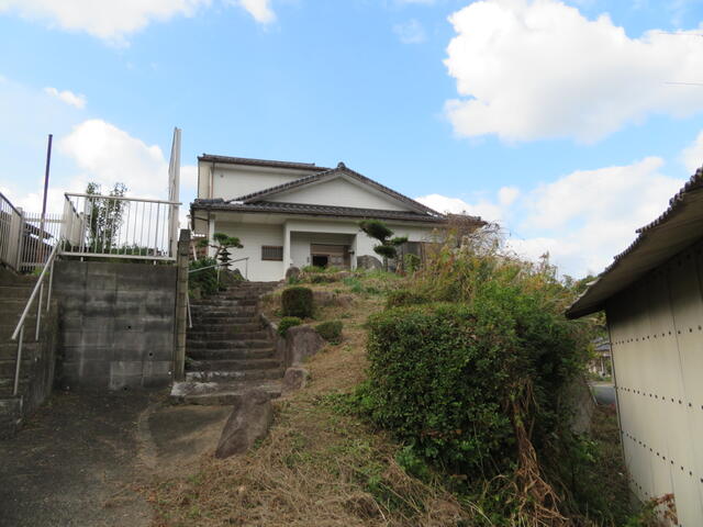 物件画像 飯塚市 口原 (鯰田駅) 2階建 4SLDK