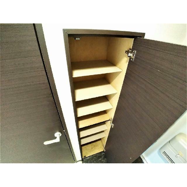 シューズボックス