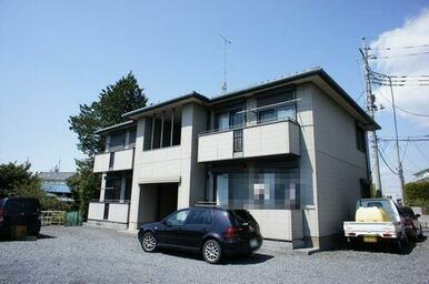 ■外観■　積水ハウス施工のシャーメゾン！各世帯駐車場２台付き（無料）！