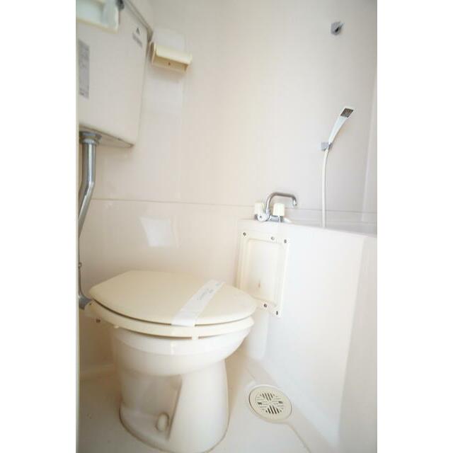 清潔感ある洋式トイレです☆お掃除も楽々です！！