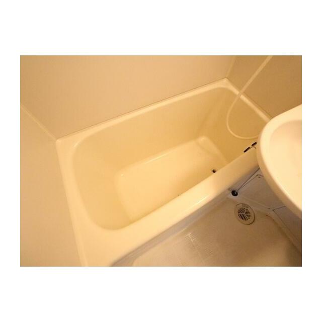 清潔感ある浴槽です