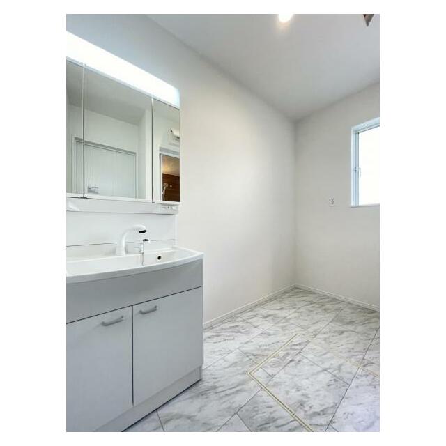 朝の準備・毎日の洗濯・帰宅後のお風呂と大活躍の洗面スペース＾＾