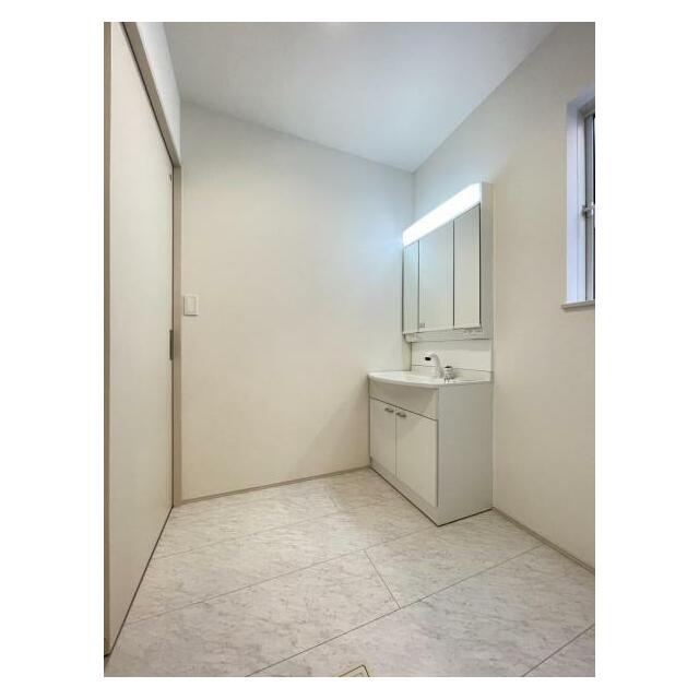 朝の準備・毎日の洗濯・帰宅後のお風呂と大活躍の洗面スペース＾＾