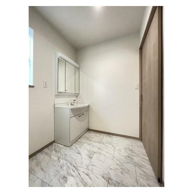 朝の準備・毎日の洗濯・帰宅後のお風呂と大活躍の洗面スペース＾＾