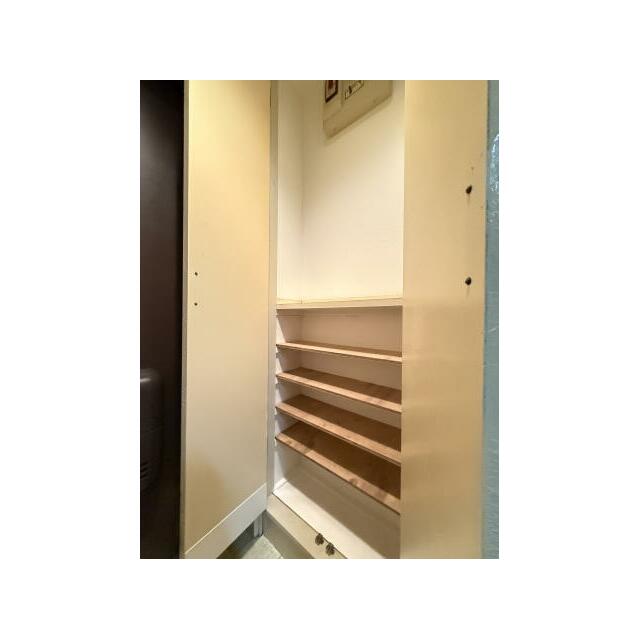 シューズボックス