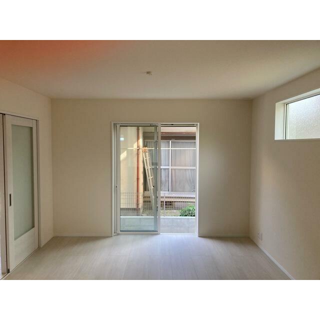 お持ちの家具の配置を考えると洋室のお部屋が暮らしやすいという方に（2号棟）