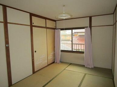 和室は1階と2階で合計3部屋あります。