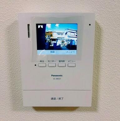 「LDK」モニターホンを新品交換しております。