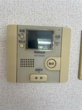 オートロックはモニターで確認できます