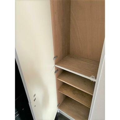 シューズボックス