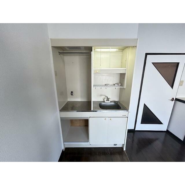 ※写真は別号室のものです。