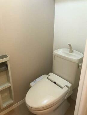 洗浄機能付きのトイレです。