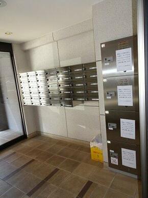 宅配ボックス、メールボックス