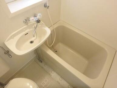 ３点ユニットバスです